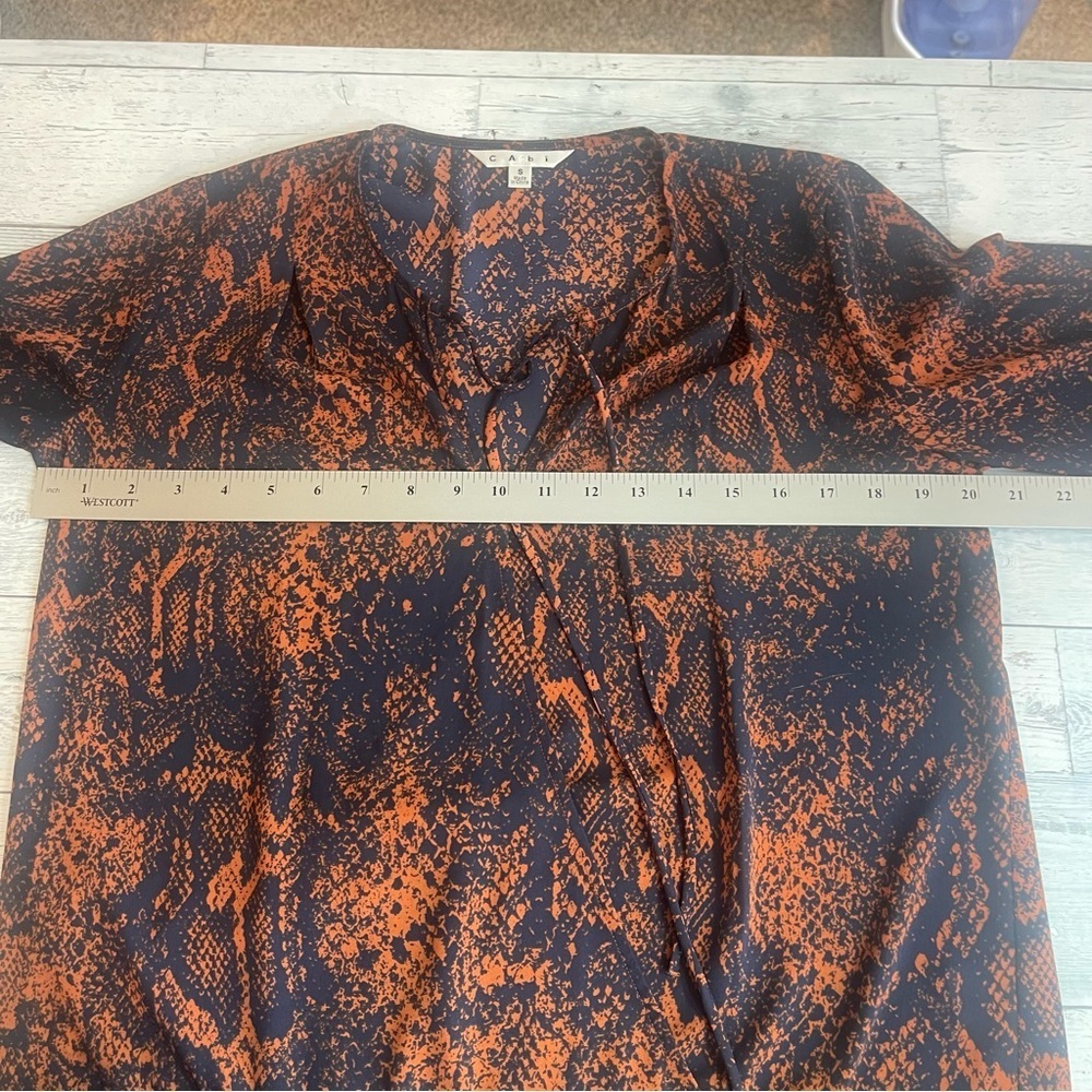 CAbi Python Snake Skin Pattern Surplice Top Small - Picture 10 of 11